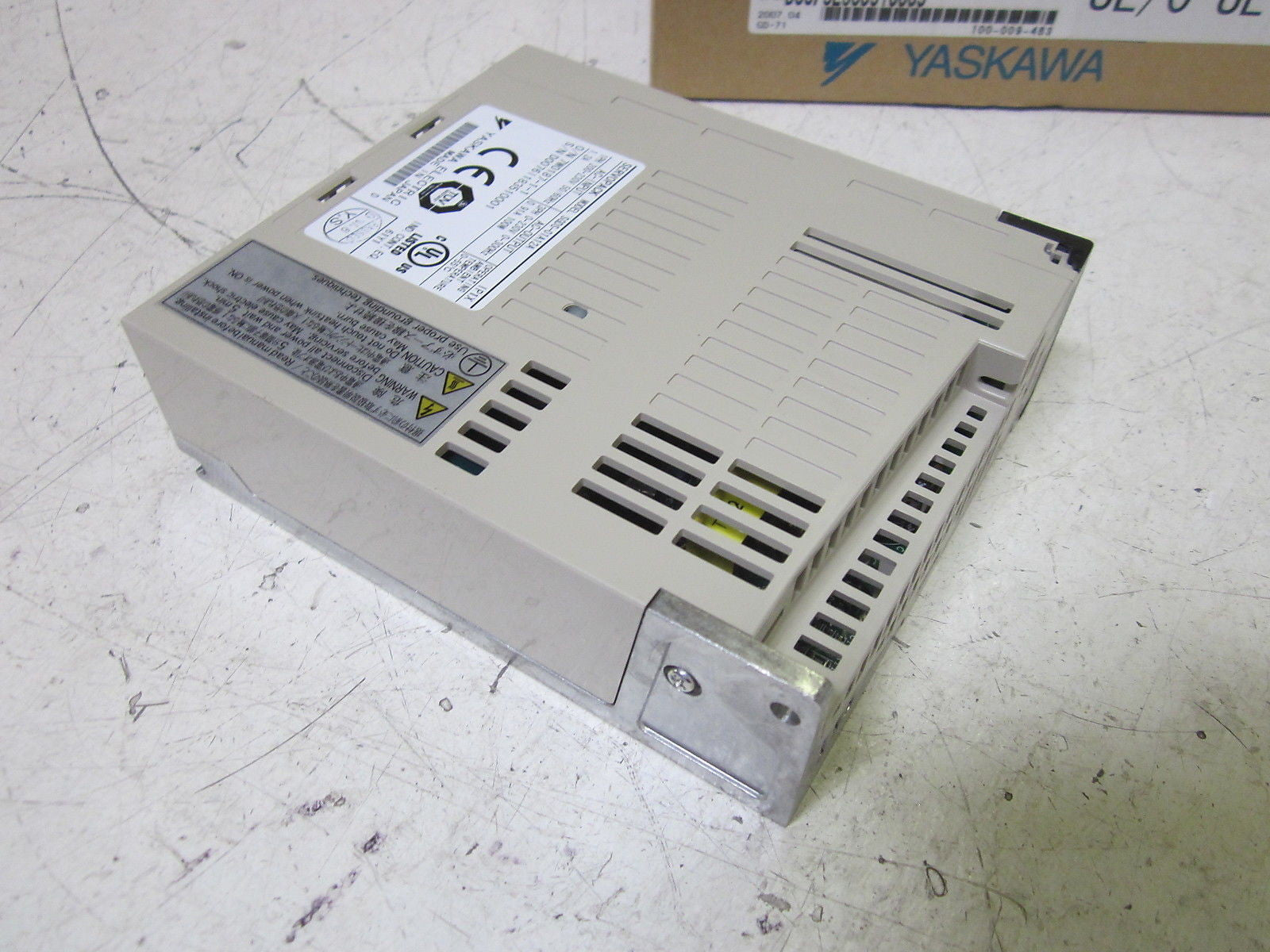 YOKAGAWA SGDS-01A12A SERVO DRIVE *NEW IN BOX*