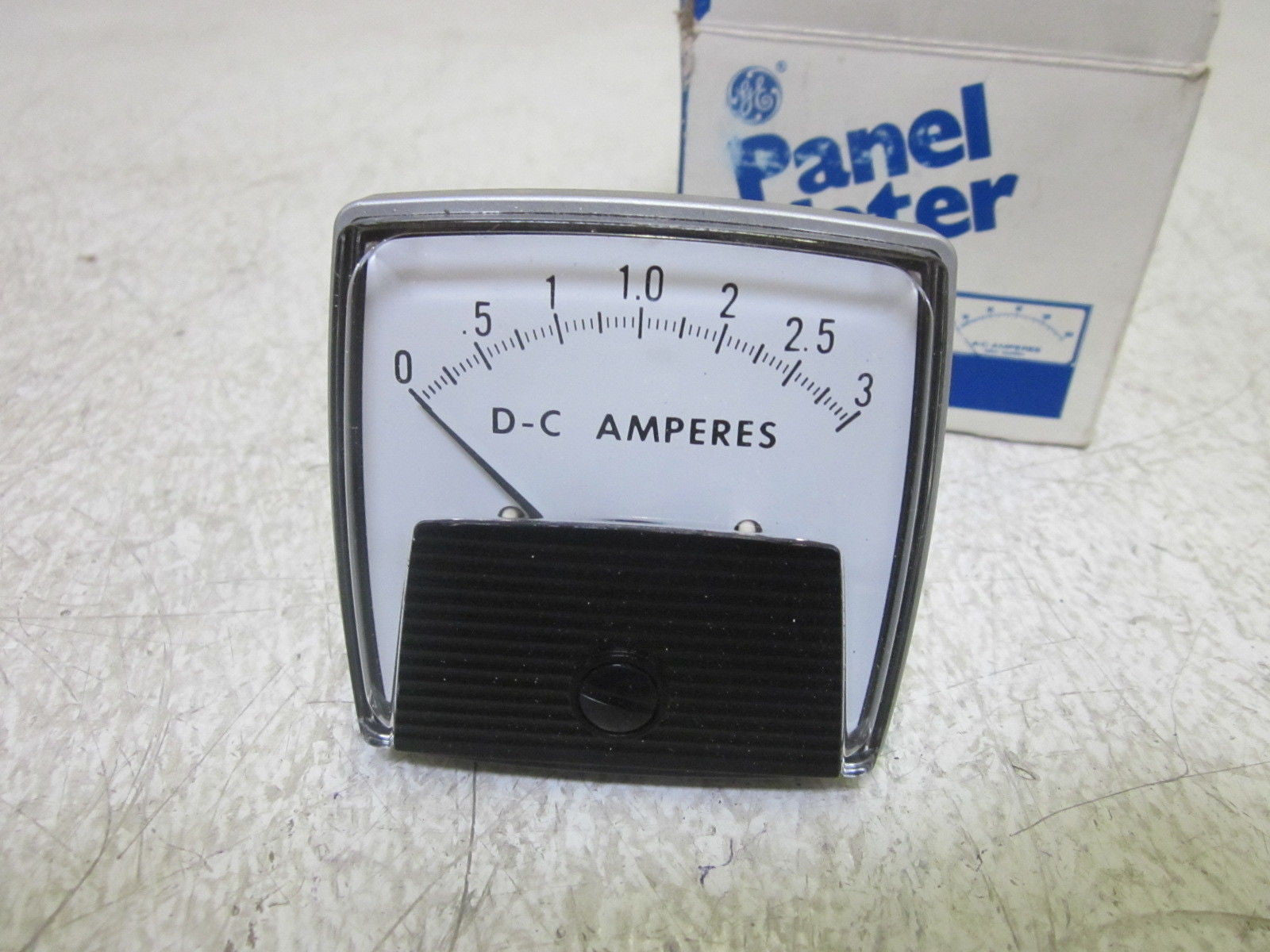YOKOGAWA NHH2219 19 9 0-3 D-C AMPERES *NEW IN BOX*