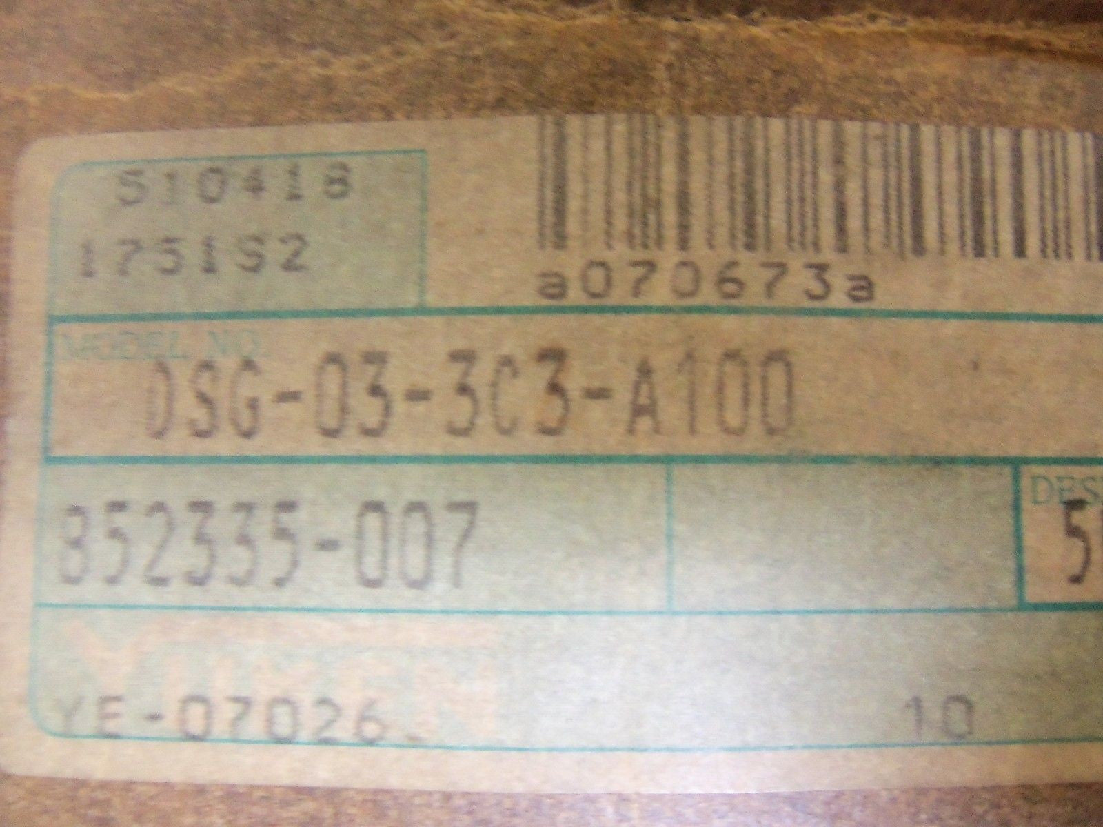YUKEN DSG-03-3C2-A100-4090 *USED*